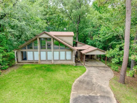 1508 Canadian Drive