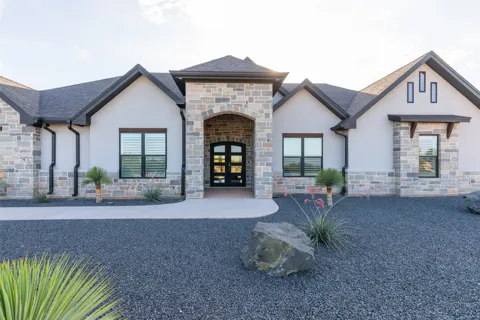 8250 Drovers Lane