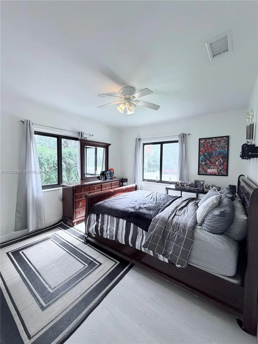 9021 Miami Ave El Portal, FL 33150