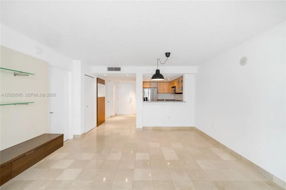 2101 Brickell Ave #1103 Miami, FL 33129