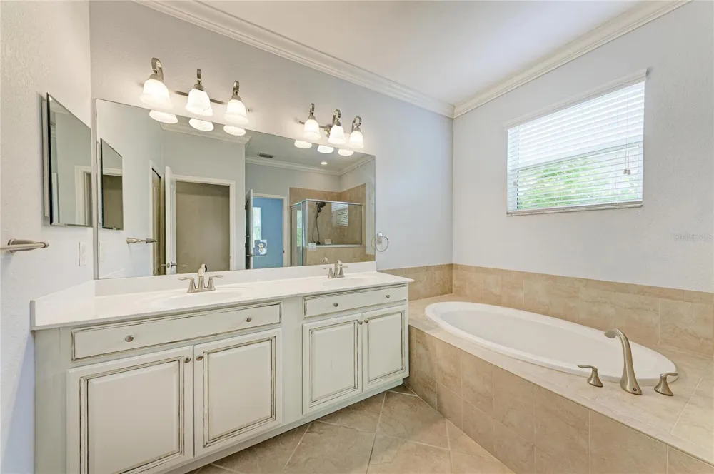 1986 MESIC HAMMOCK WAY Venice, FL 34292