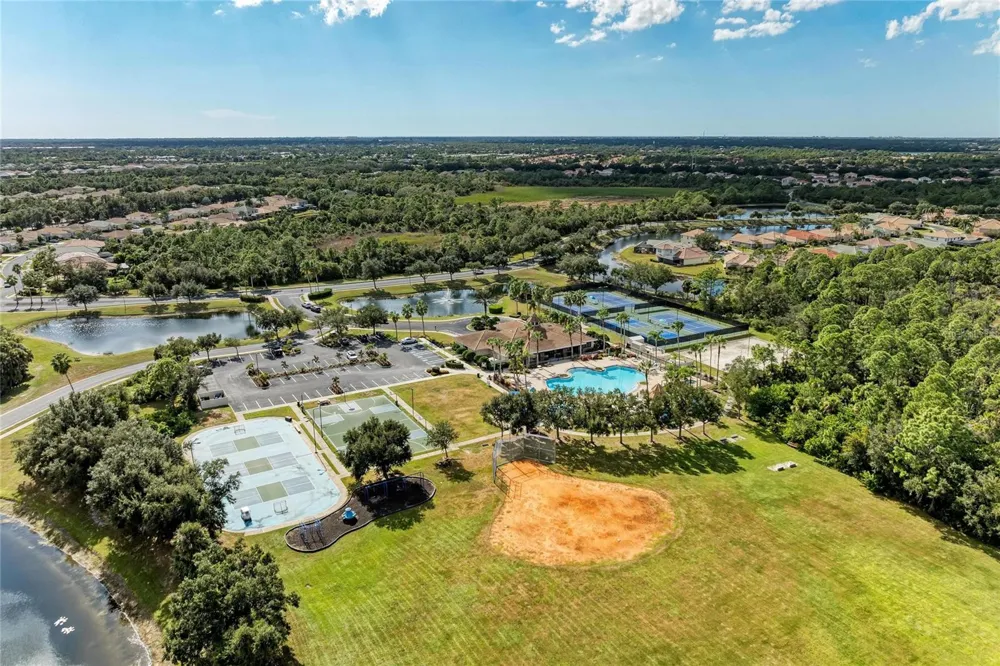 1986 MESIC HAMMOCK WAY Venice, FL 34292