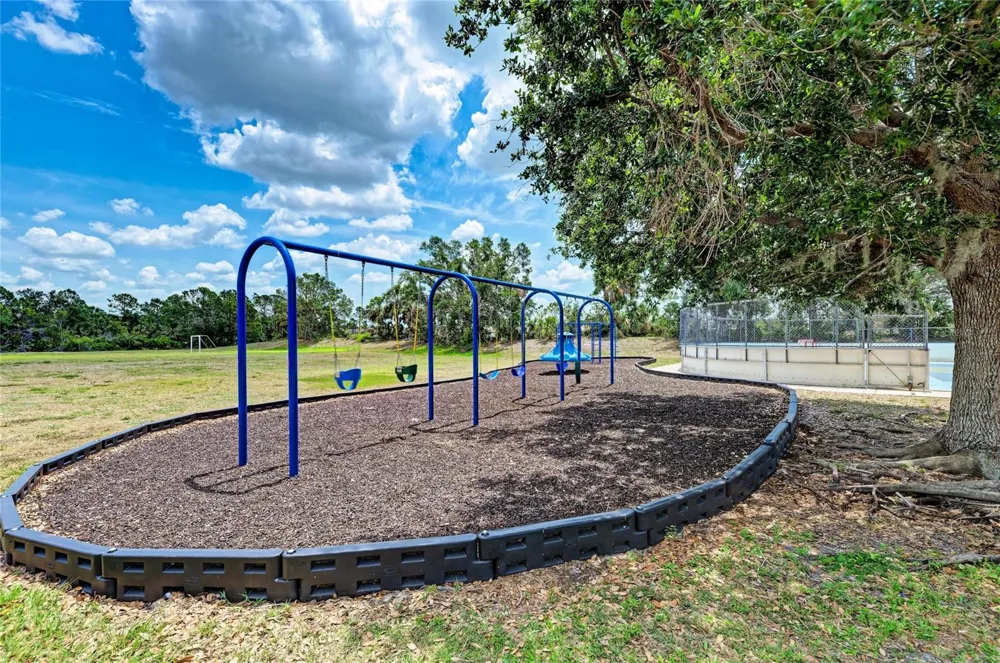 1986 MESIC HAMMOCK WAY Venice, FL 34292