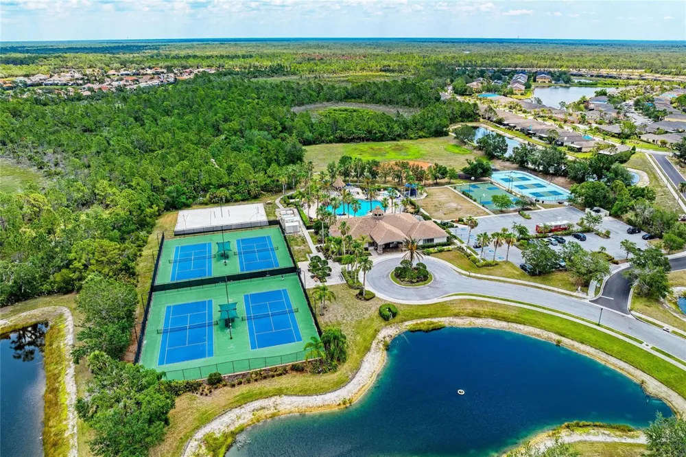 1986 MESIC HAMMOCK WAY Venice, FL 34292