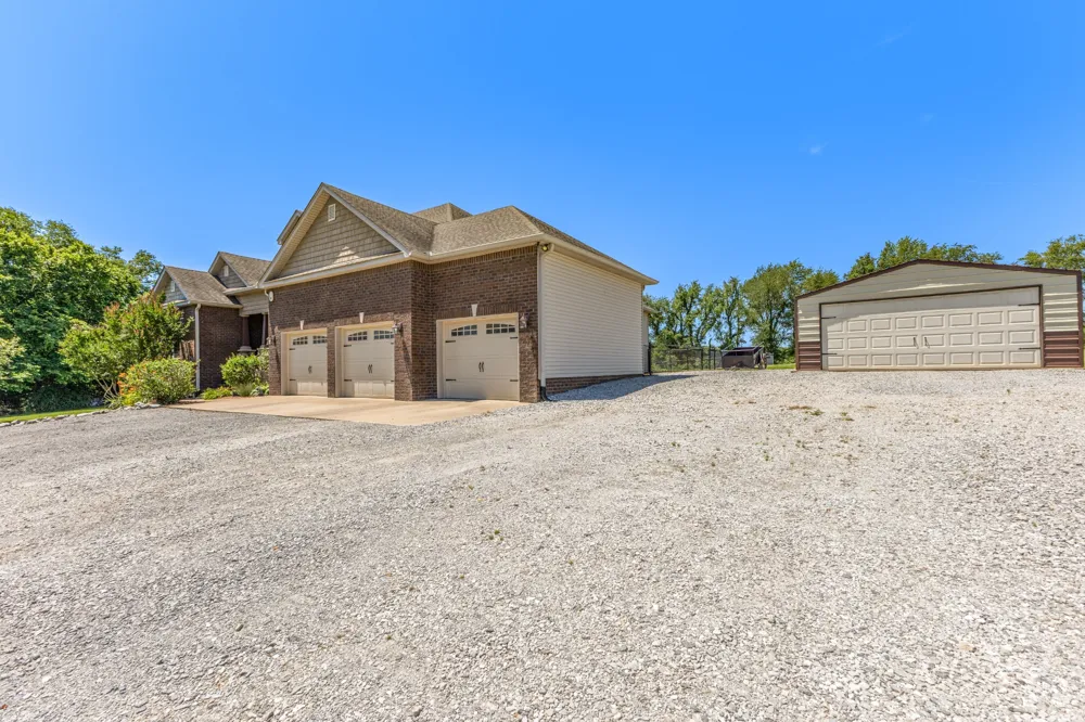 6734 Burgess Gower Rd Cedar Hill, TN 37032