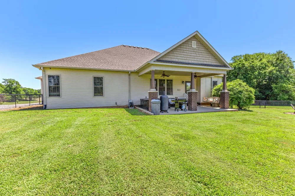 6734 Burgess Gower Rd Cedar Hill, TN 37032