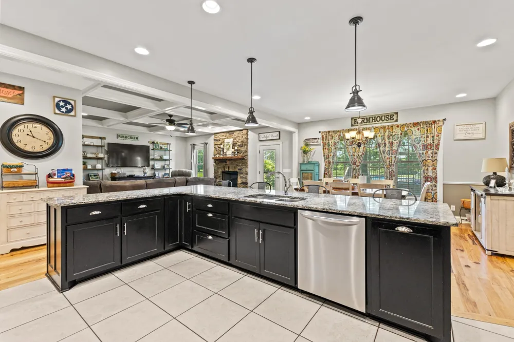 6734 Burgess Gower Rd Cedar Hill, TN 37032