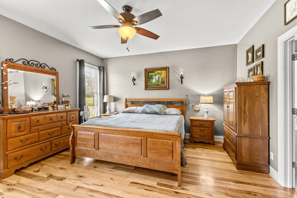 6734 Burgess Gower Rd Cedar Hill, TN 37032