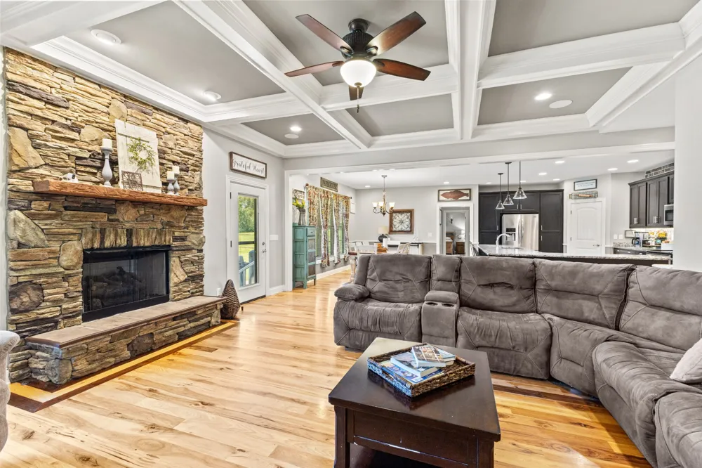 6734 Burgess Gower Rd Cedar Hill, TN 37032