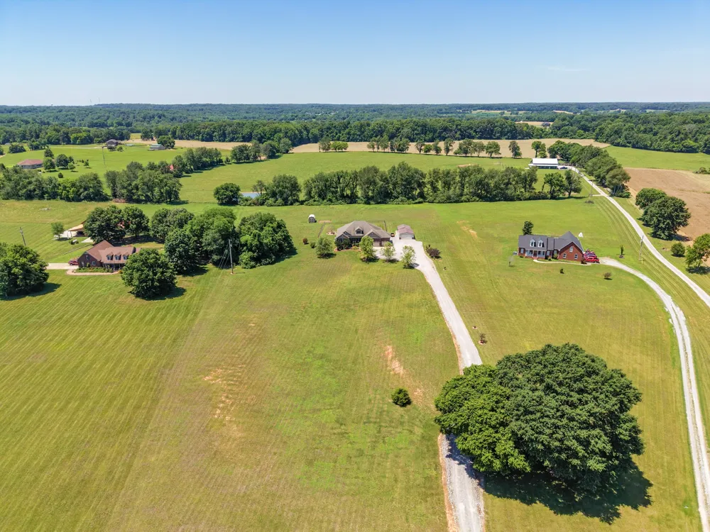 6734 Burgess Gower Rd Cedar Hill, TN 37032