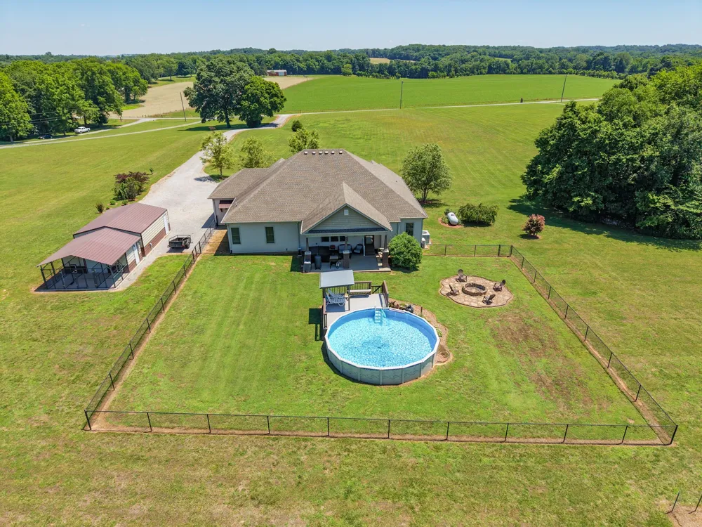 6734 Burgess Gower Rd Cedar Hill, TN 37032