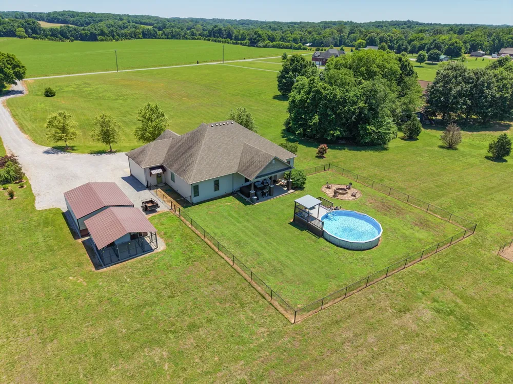 6734 Burgess Gower Rd Cedar Hill, TN 37032