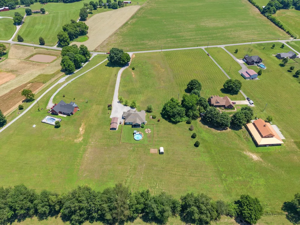 6734 Burgess Gower Rd Cedar Hill, TN 37032