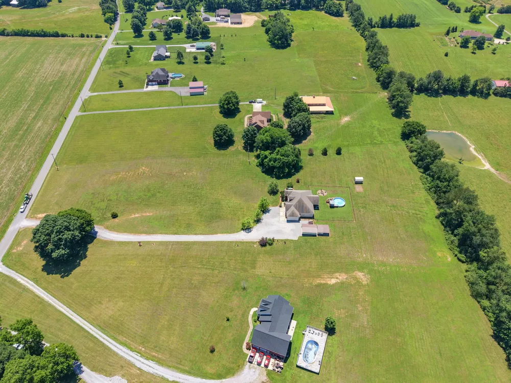 6734 Burgess Gower Rd Cedar Hill, TN 37032