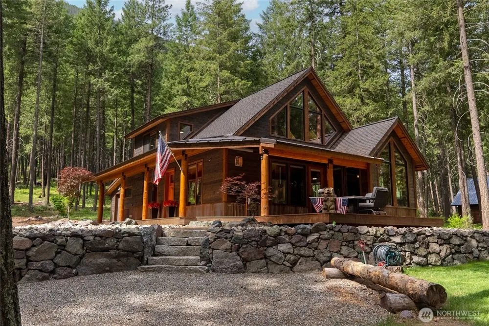 58 Liberty Lane Winthrop, WA 98862