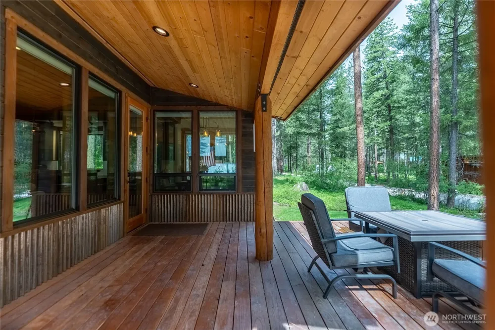 58 Liberty Lane Winthrop, WA 98862