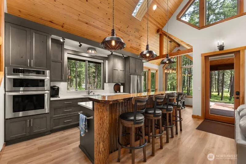 58 Liberty Lane Winthrop, WA 98862