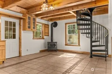 115 Lost River Road Mazama, WA 98833