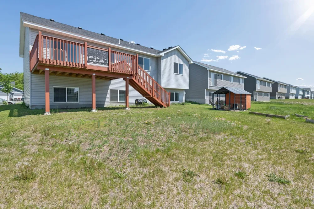 425 Eagle Street NW Isanti, MN 55040