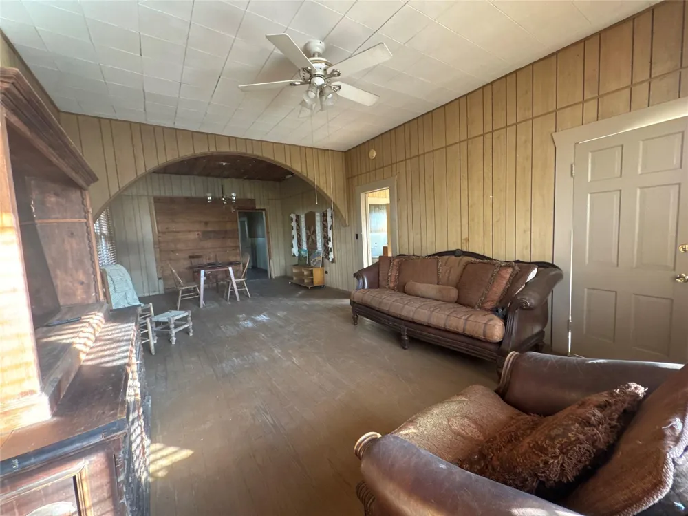 1302 19th Street Hempstead, TX 77445