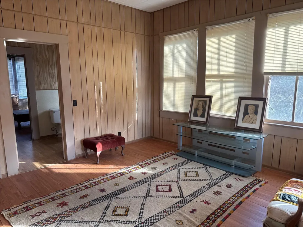 1302 19th Street Hempstead, TX 77445