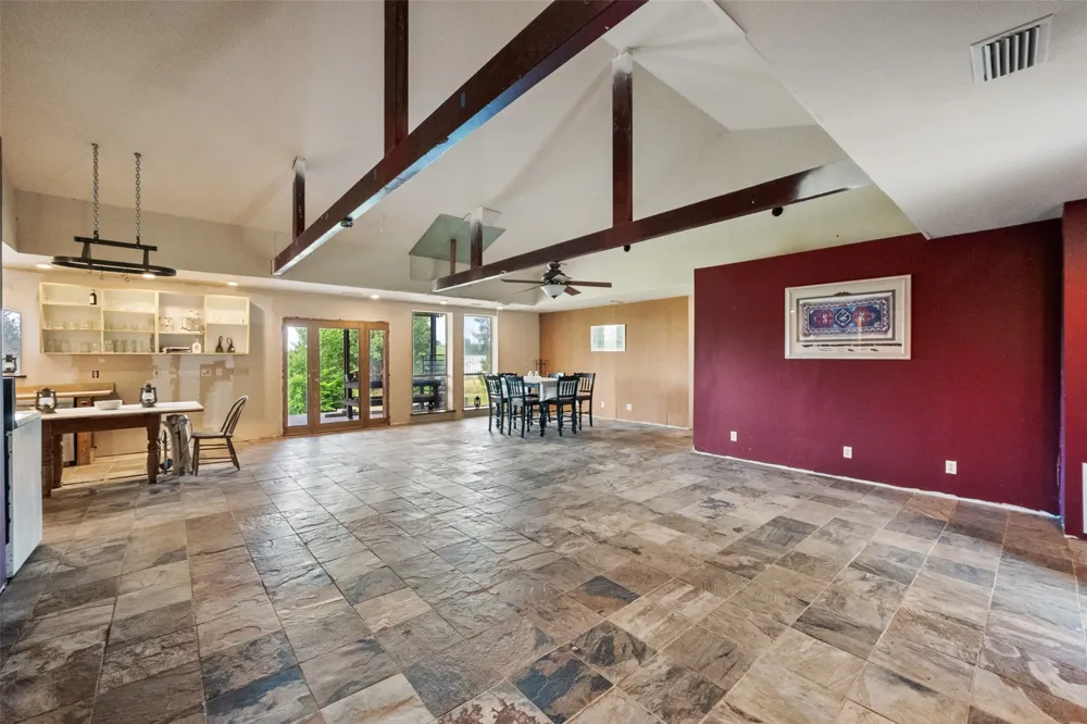 9326 NW County Road 1343 Blooming Grove, TX 76626