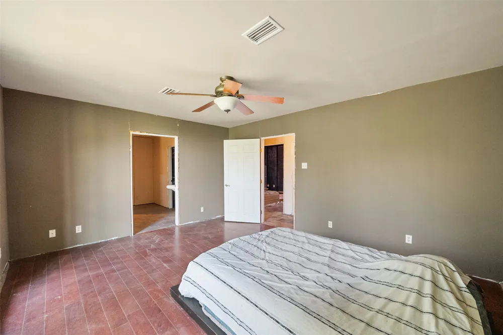 9326 NW County Road 1343 Blooming Grove, TX 76626