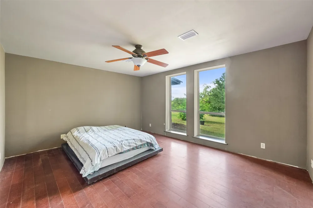 9326 NW County Road 1343 Blooming Grove, TX 76626
