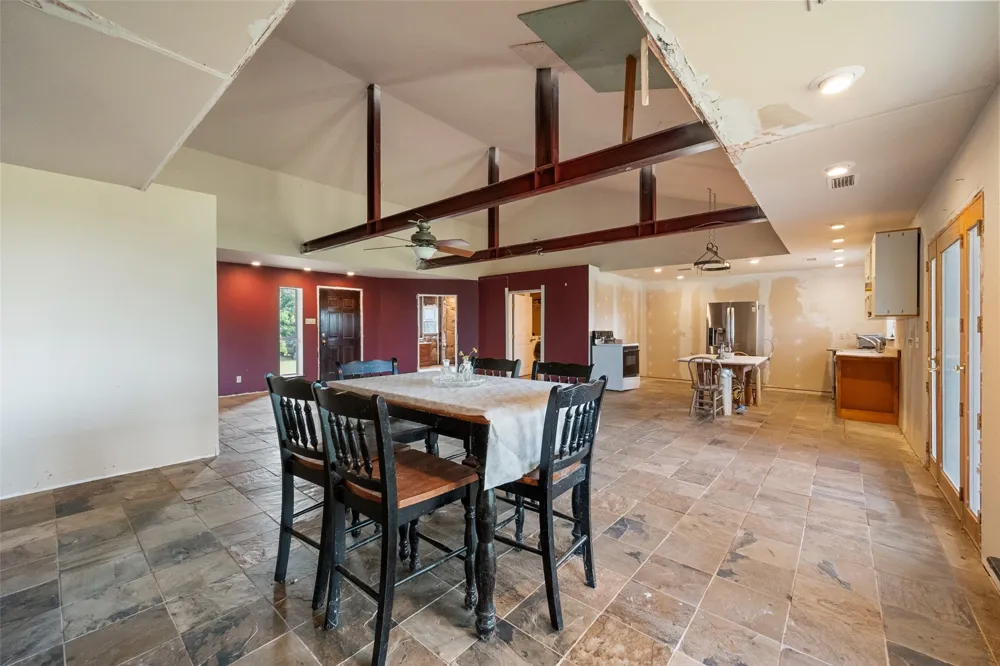 9326 NW County Road 1343 Blooming Grove, TX 76626