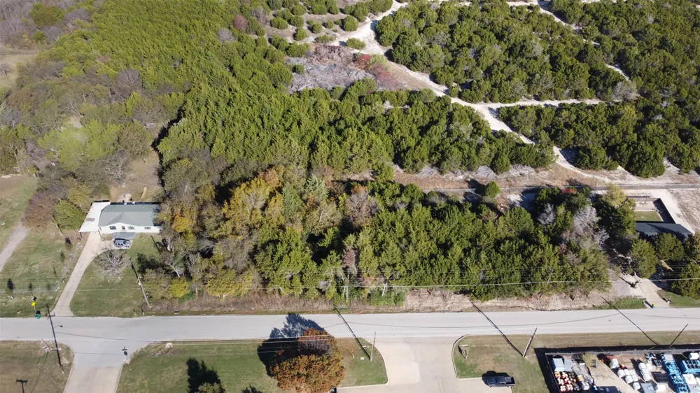 1129 Cedarview Drive Cedar Hill, TX 75104