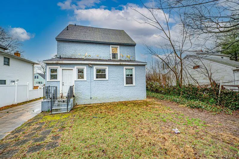 17 Hope Street Hempstead, NY 11550