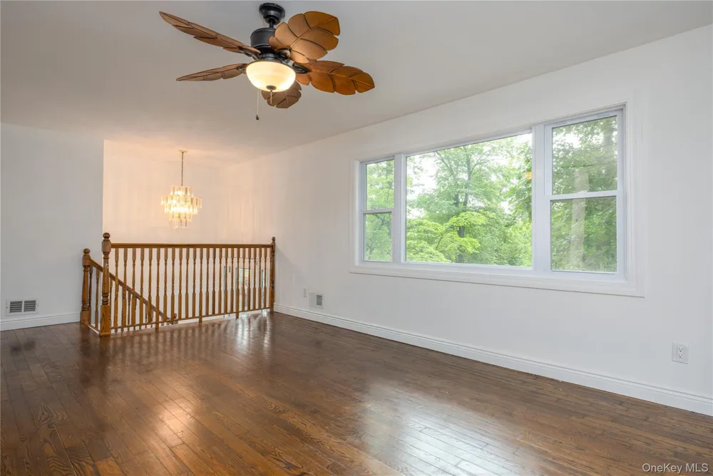 11 Guterl Terrace Pearl River, NY 10965