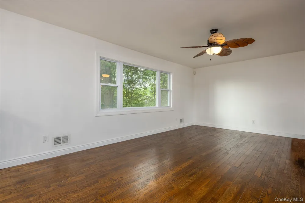 11 Guterl Terrace Pearl River, NY 10965