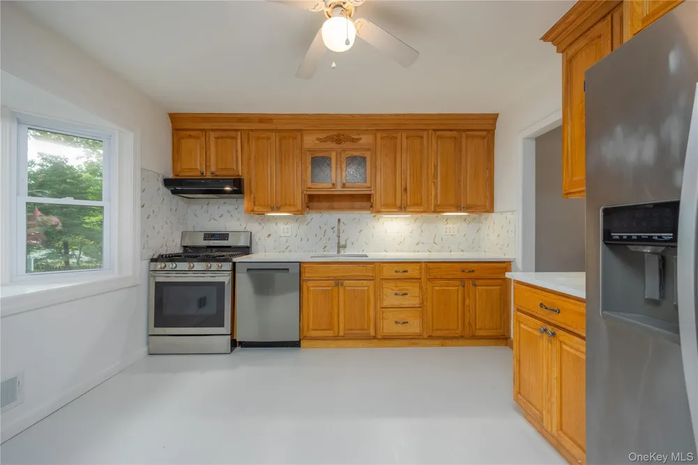 11 Guterl Terrace Pearl River, NY 10965