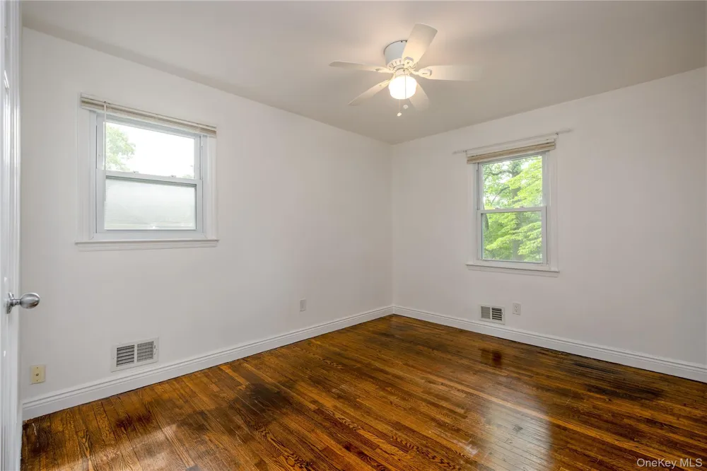 11 Guterl Terrace Pearl River, NY 10965
