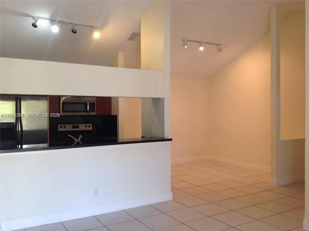 10610 SW 158th Ct #303 Miami, FL 33196