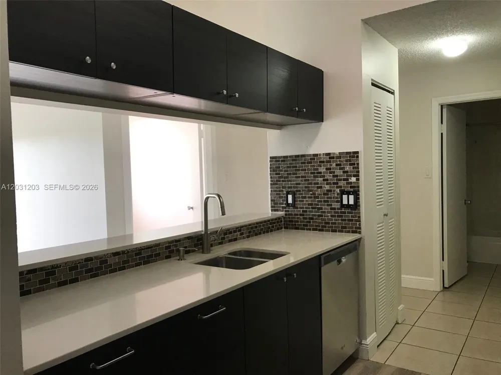 15780 SW 106th Ter #306 Miami, FL 33196