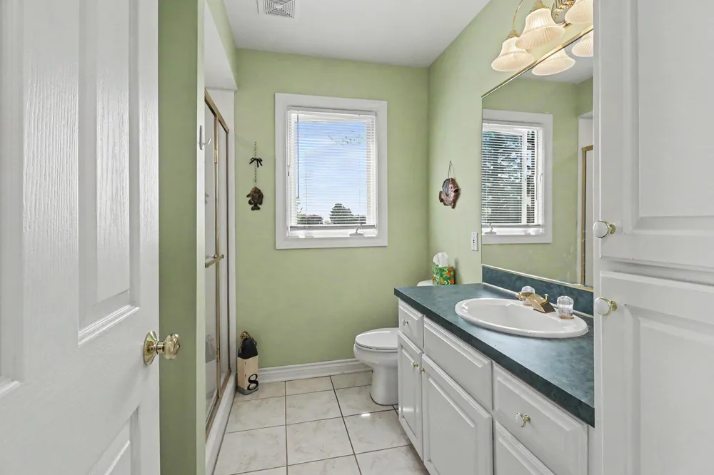 212 Harbor Drive Ludington, MI 49431