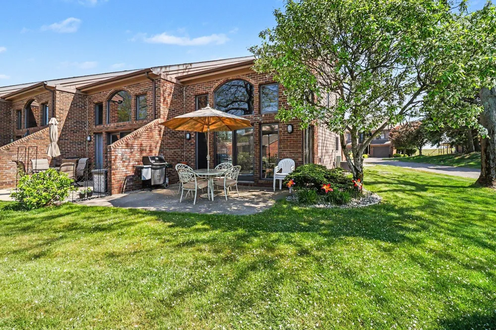 212 Harbor Drive Ludington, MI 49431