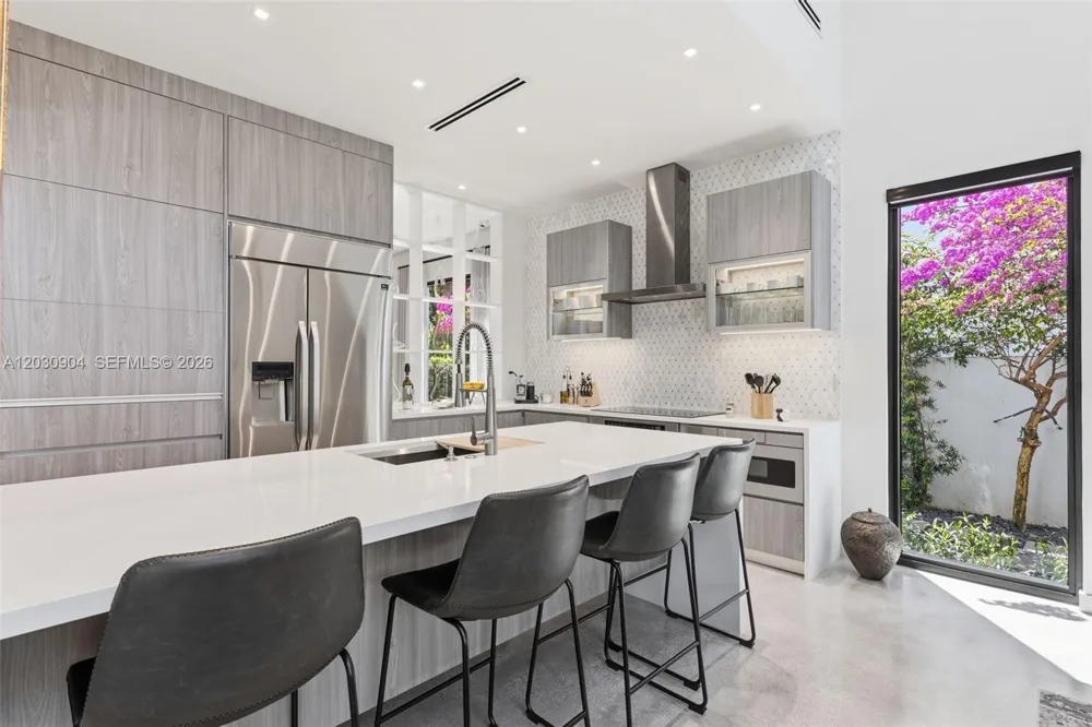 Address Not Shown Miami Lakes, FL 33016