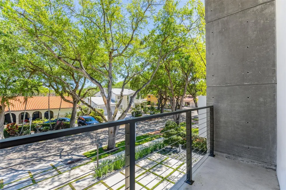 Address Not Shown Miami Lakes, FL 33016