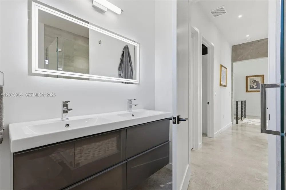 Address Not Shown Miami Lakes, FL 33016