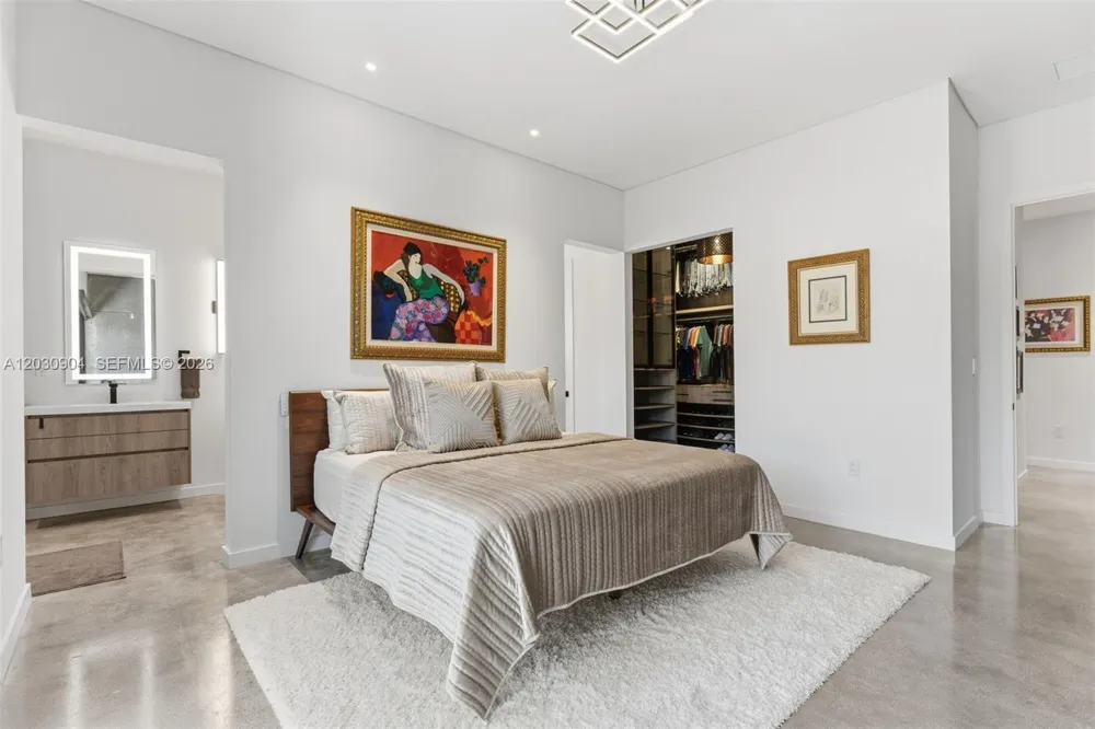 Address Not Shown Miami Lakes, FL 33016