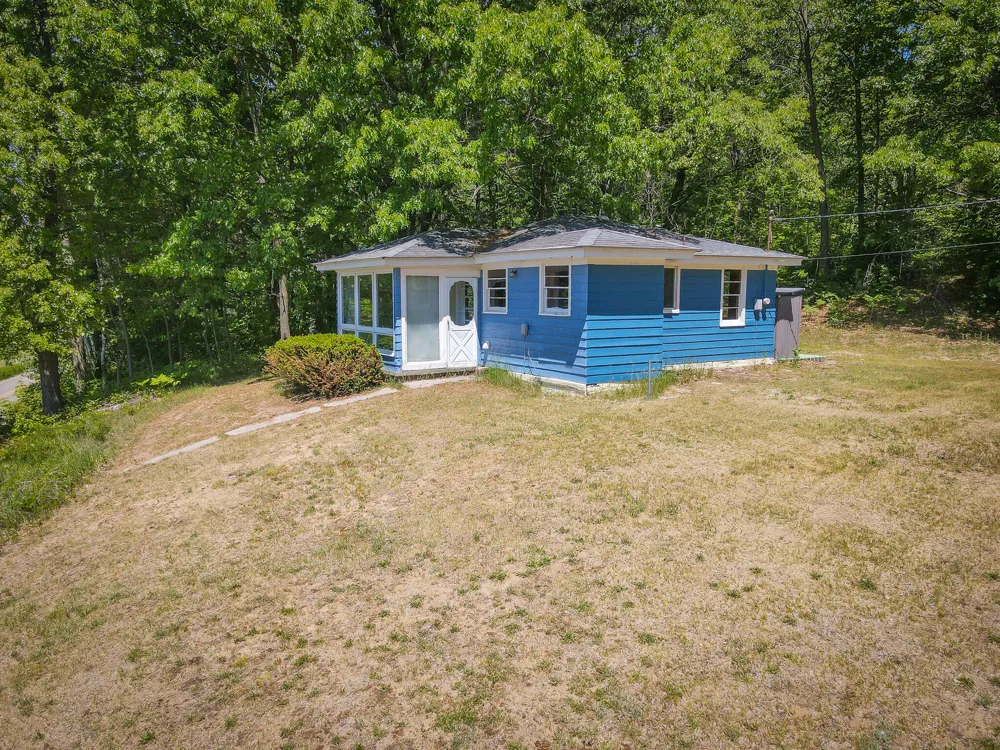 14308 Church Road Winfield Township, MI 49329
