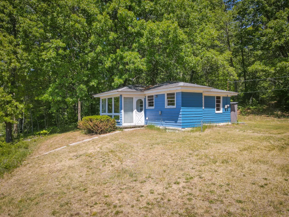 14308 Church Road Winfield Township, MI 49329
