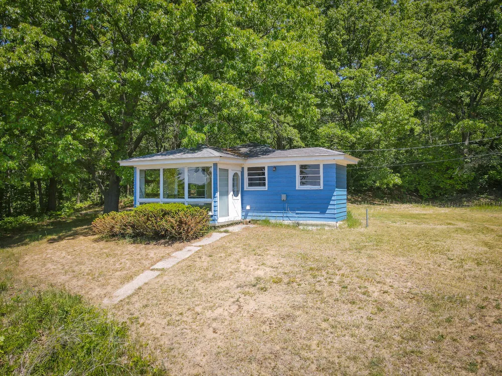 14308 Church Road Winfield Township, MI 49329