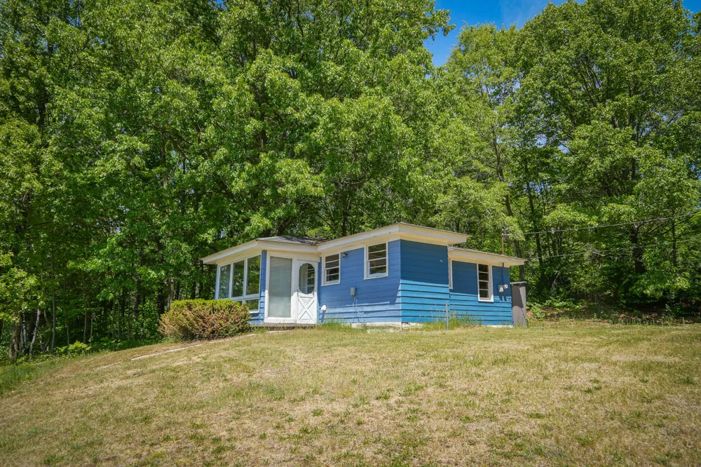 14308 Church Road Winfield Township, MI 49329