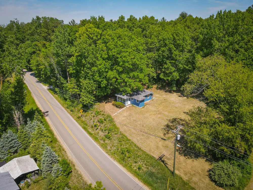 14308 Church Road Winfield Township, MI 49329