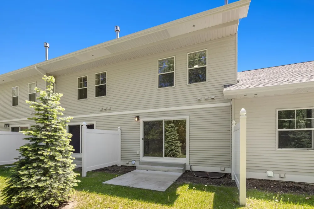 1548 Simsbury Street Garfield Charter Township, MI 49686