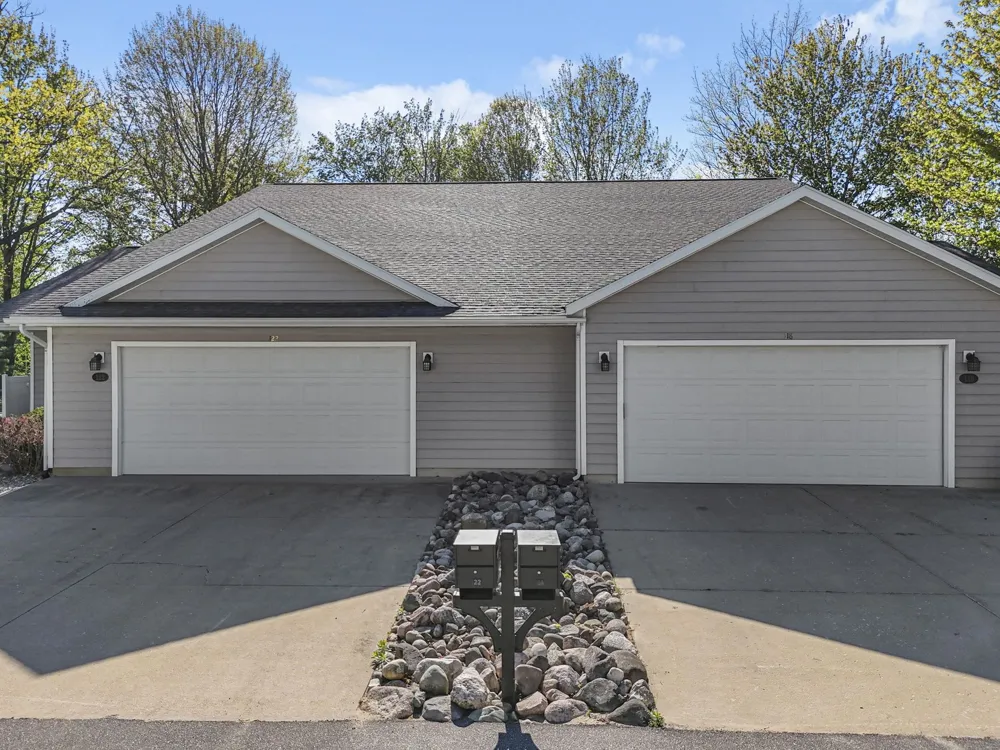 118 Davidsen Shores Drive Cadillac City, MI 49601